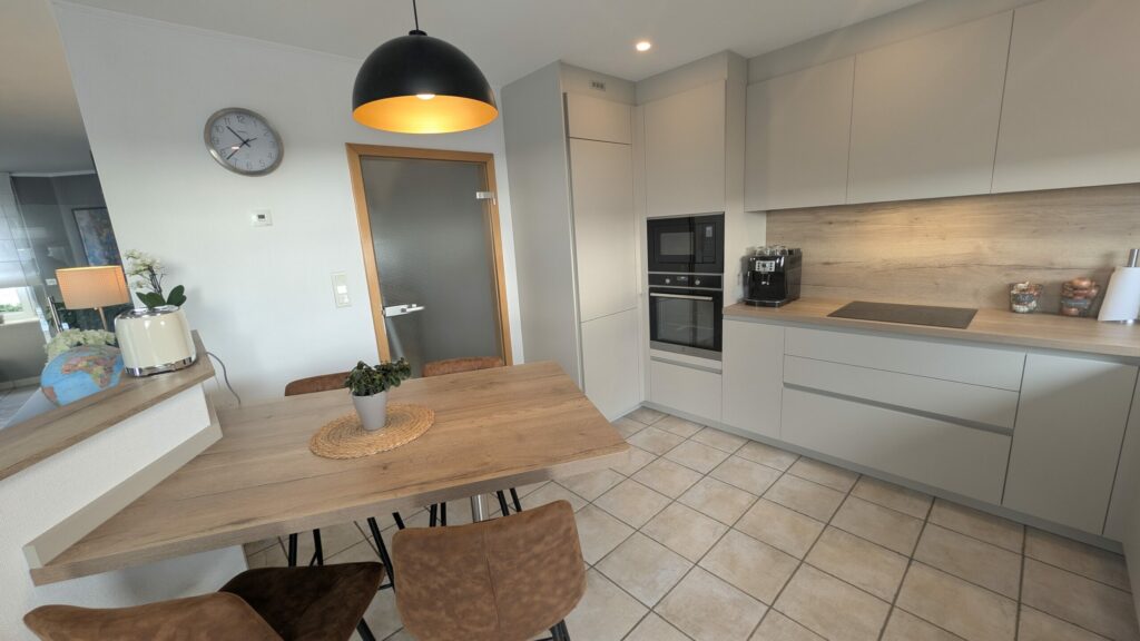 Cuisine moderne cachemire sans poignée réalisée près de Thionville